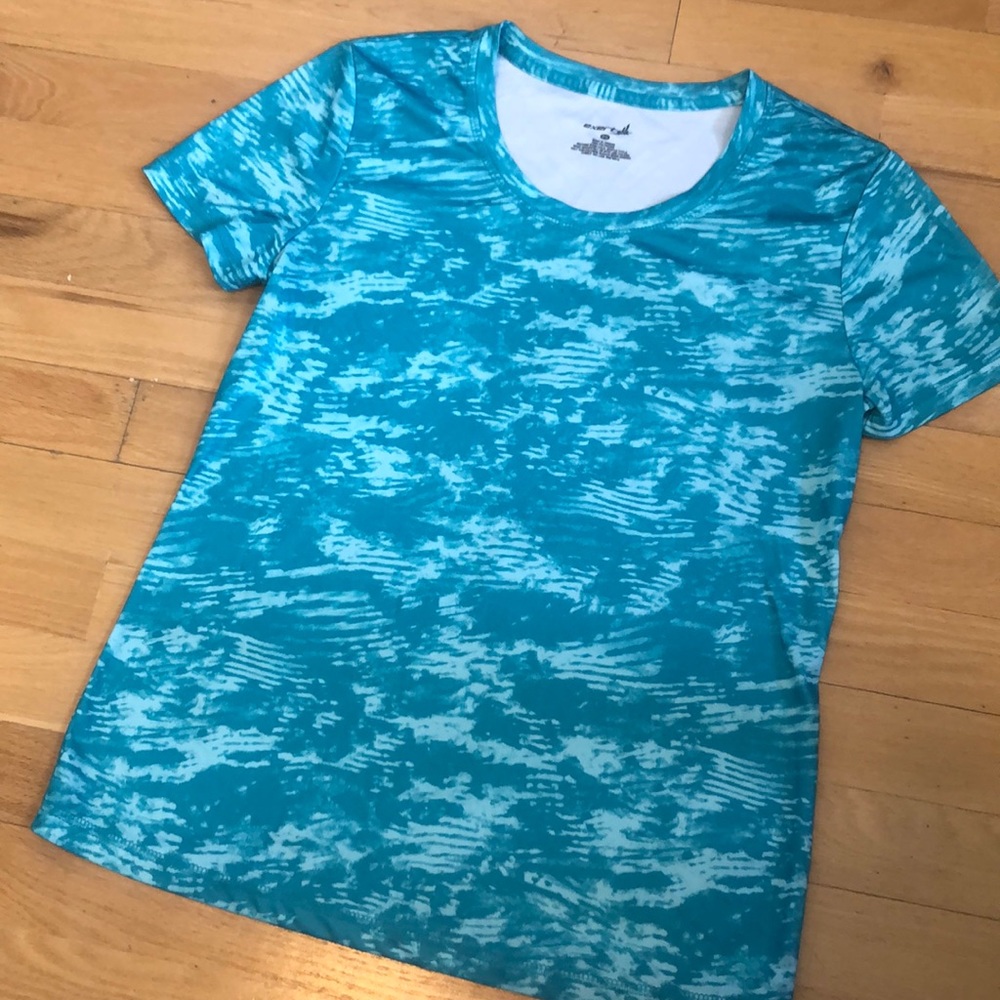 Like new workout top